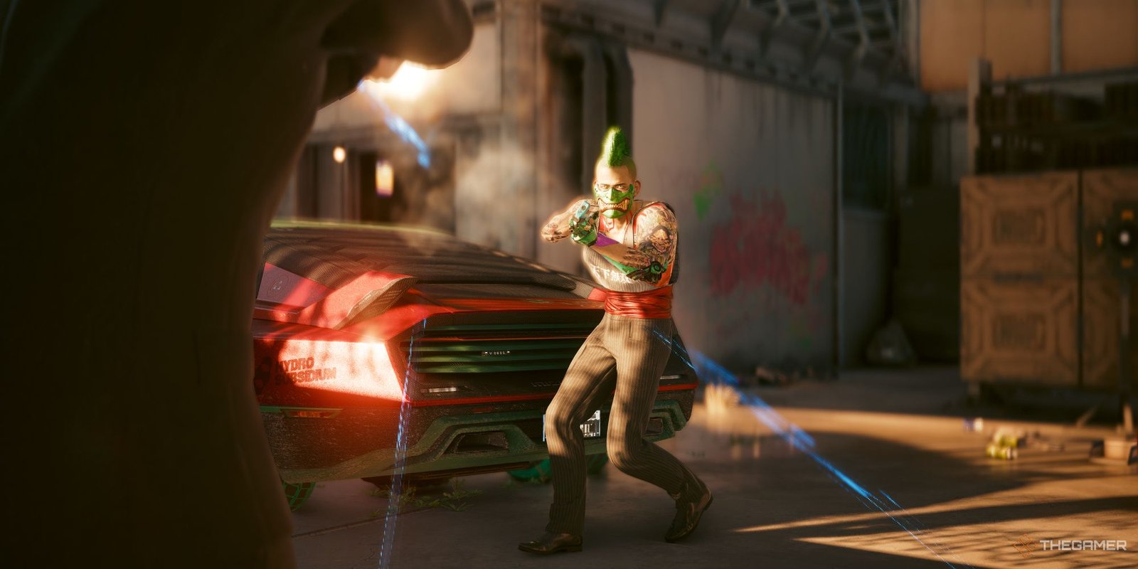 V shooting at a Maelstrom gang member in Cyberpunk 2077