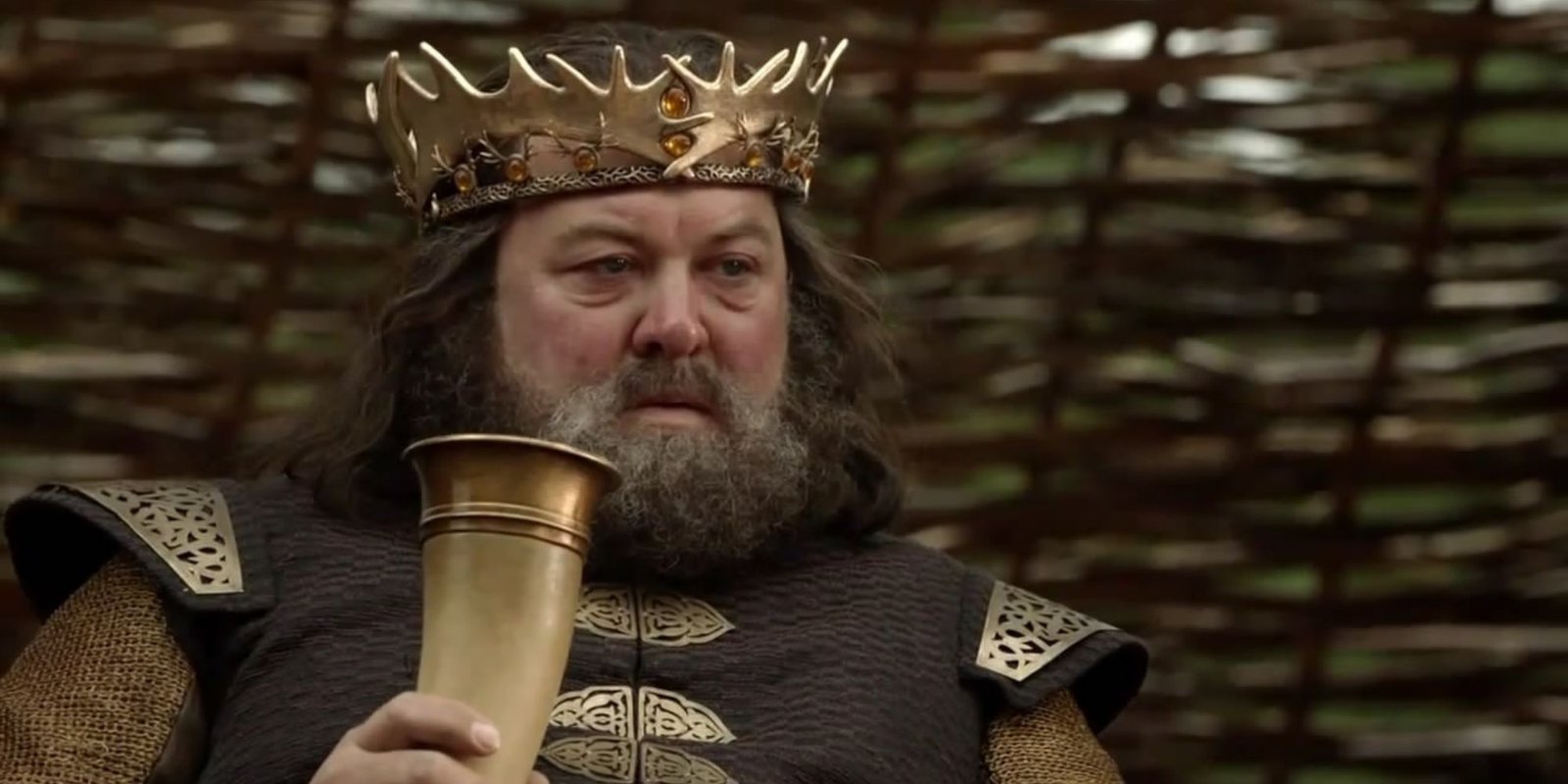 robert baratheon drinking ale in game of thrones