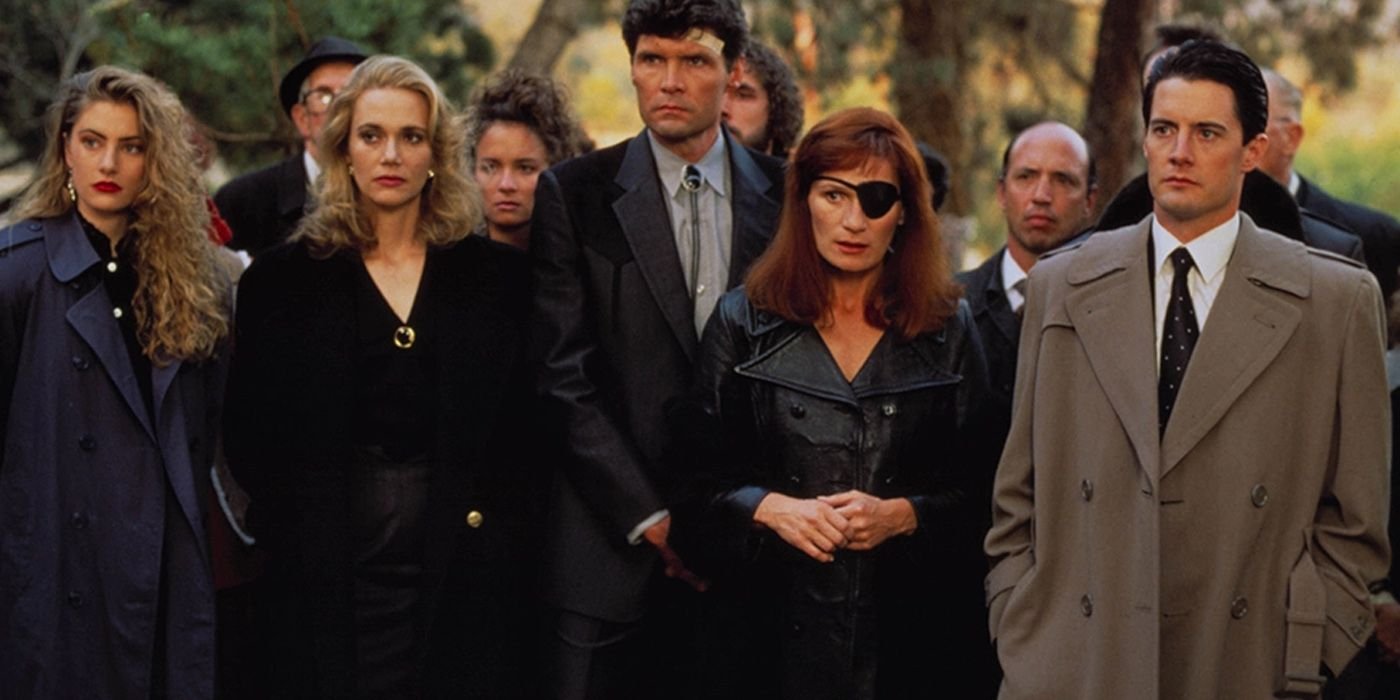 Twin Peaks characters standing at Laura palmer's funeral
