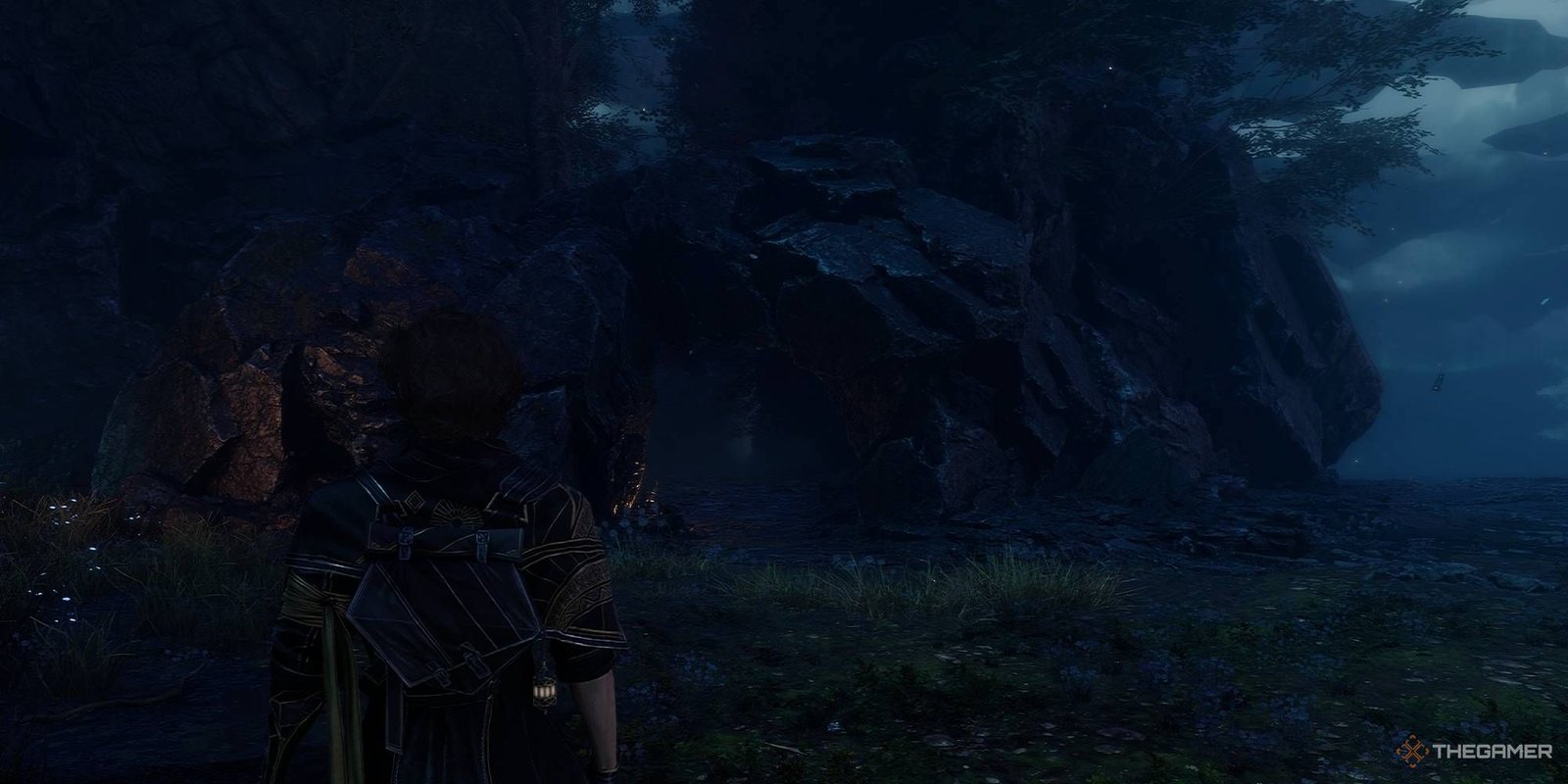 Entrance to the camp cave in Clair Obscur.
