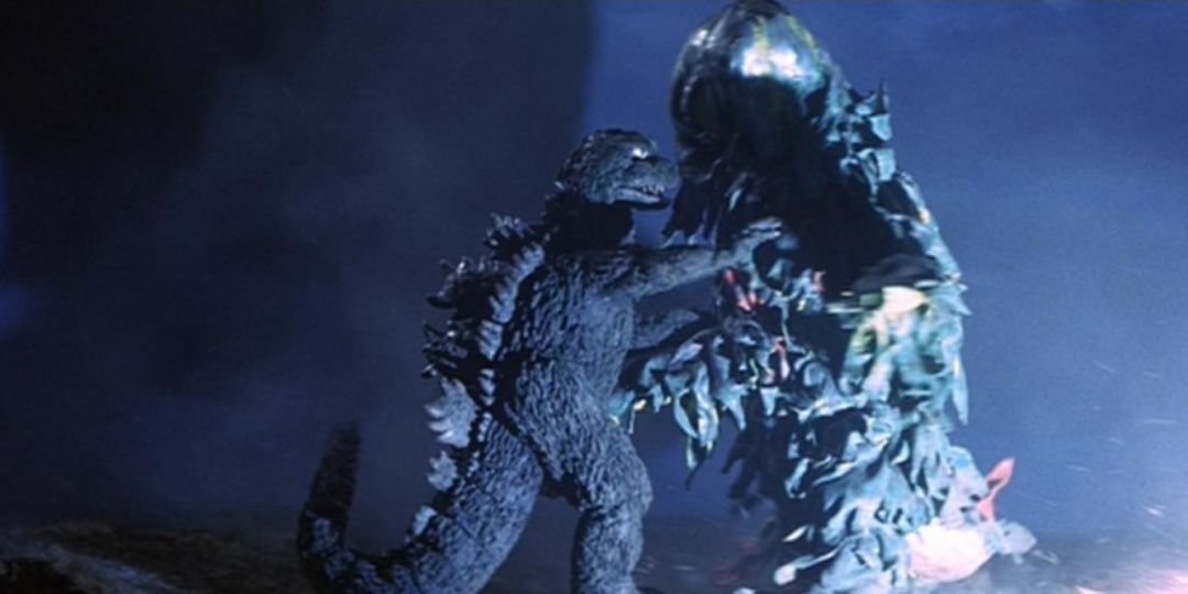 Godzilla fights Hedorah in the ocean