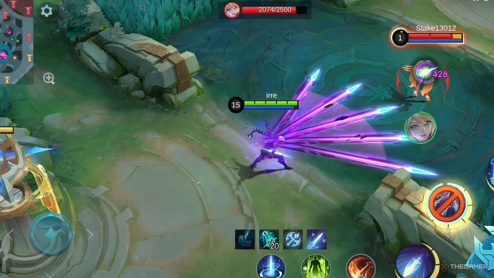 Mobile Legends, Gusion throwing out daggers using his second skill.
