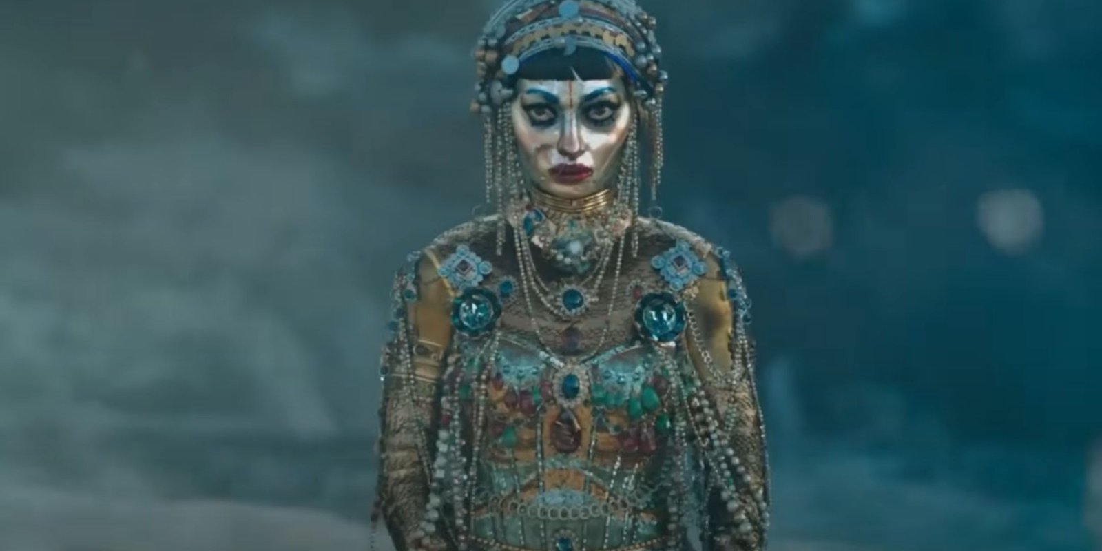 A still of the dancer in Jibaro.